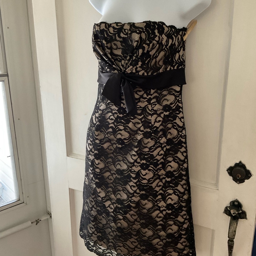 Strapless black lace formal dress